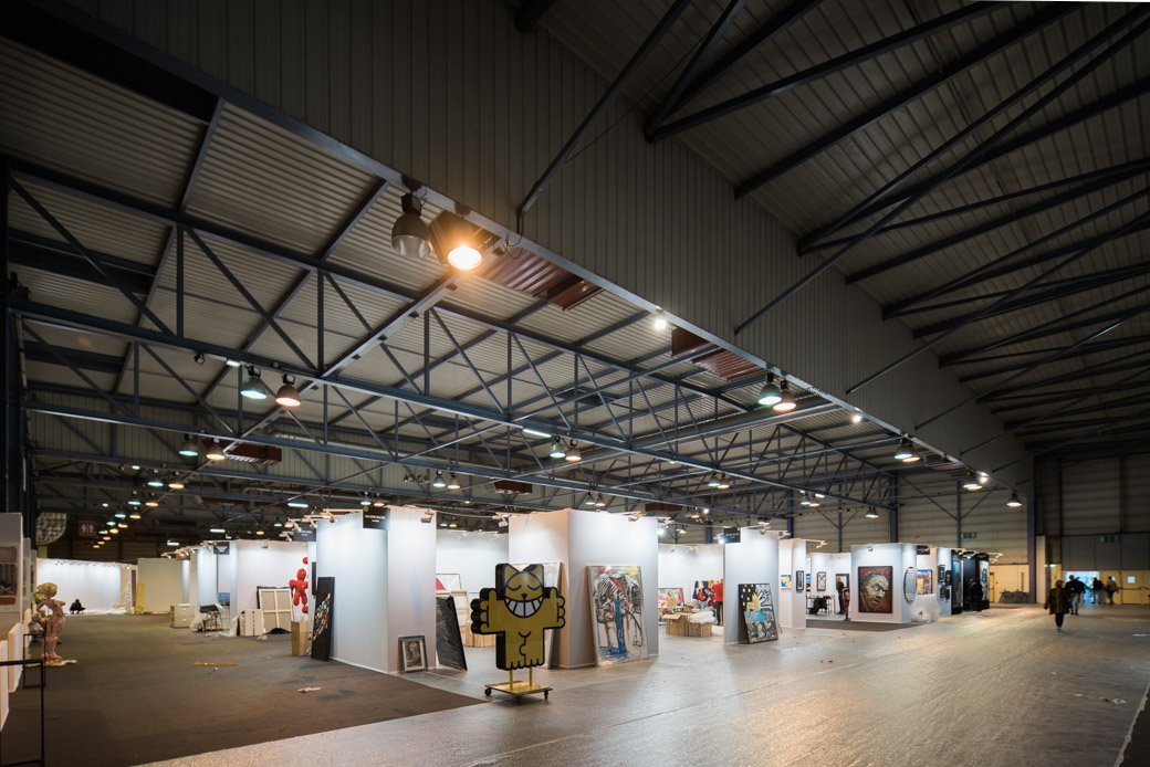 ST_ART_FOIRE's tweet photo. #behindthescene La ST-ART et ses exposants se préparent pour vous accueillir au sein du parc des expositions de Strasbourg - HALL 7 du 16 au 18 novembre ! © Bartosch Salmanski - https://t.co/ZD6v3smGpJ https://t.co/Iuo8f35vCk