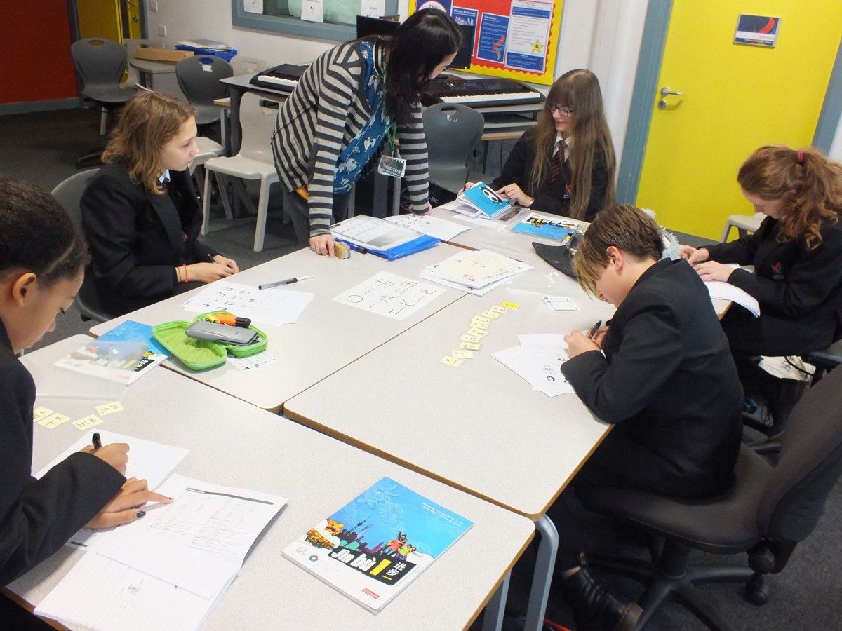 TaptonYli's tweet photo. Our Mandarin Chinese breakfast club at Forge Valley School, for Year 7 and 8 pupils with Miss Li has been a great success so far this half term. https://t.co/1FsEYzJPhz