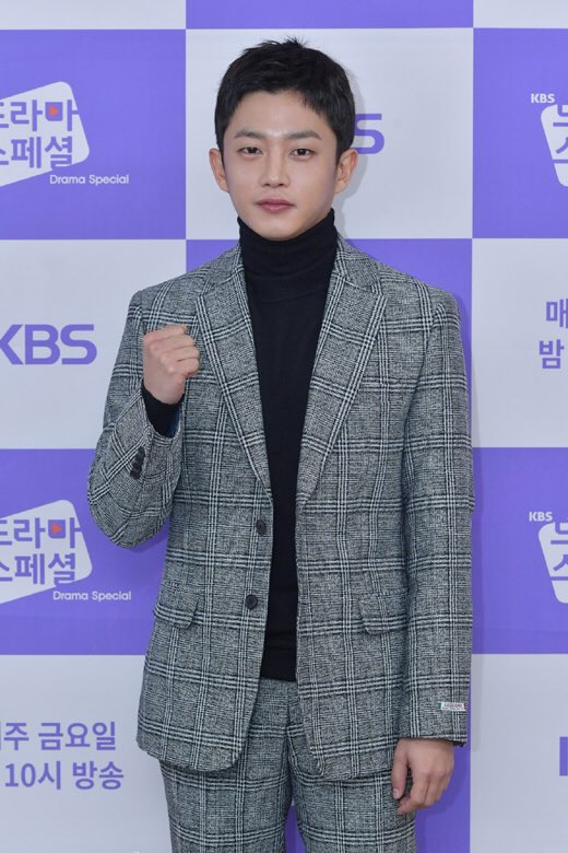 NetizenDrama's tweet photo. KBS Drama Special: #AlmostTouching - #AlmostWithinReach press conference: #KimMinSuk #ParkYooNa https://t.co/l95qUQVfoq