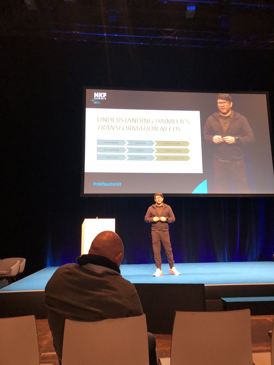 70 von 200 Agenturen hat @Daimler weltweit gekündigt und baut jetzt eine eigene #nkfsummit