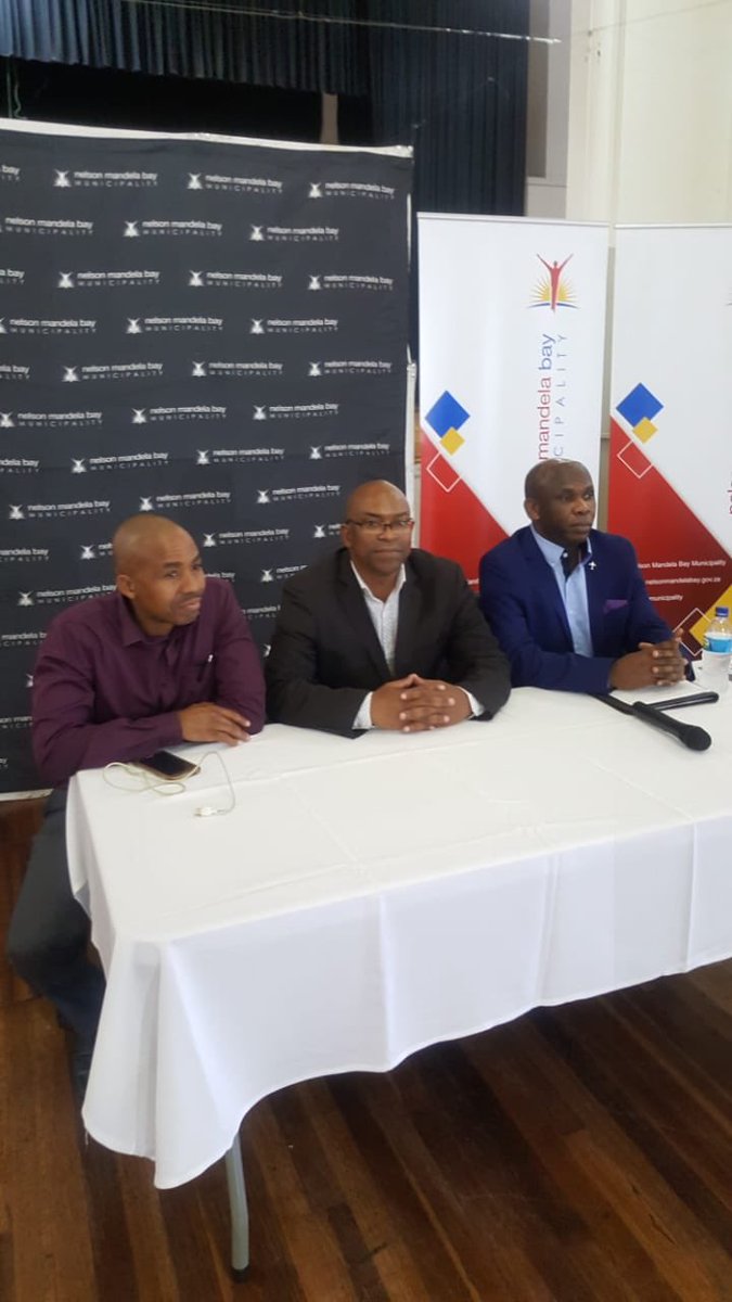 CompComSA's tweet photo. Principal Analyst, @mziwodu is presenting on “#competition risk of #collusivetendering" in Uitenhage, @NMandelaBay Metro Municipality's #SuppliersDay https://t.co/aBjVYPeo8x