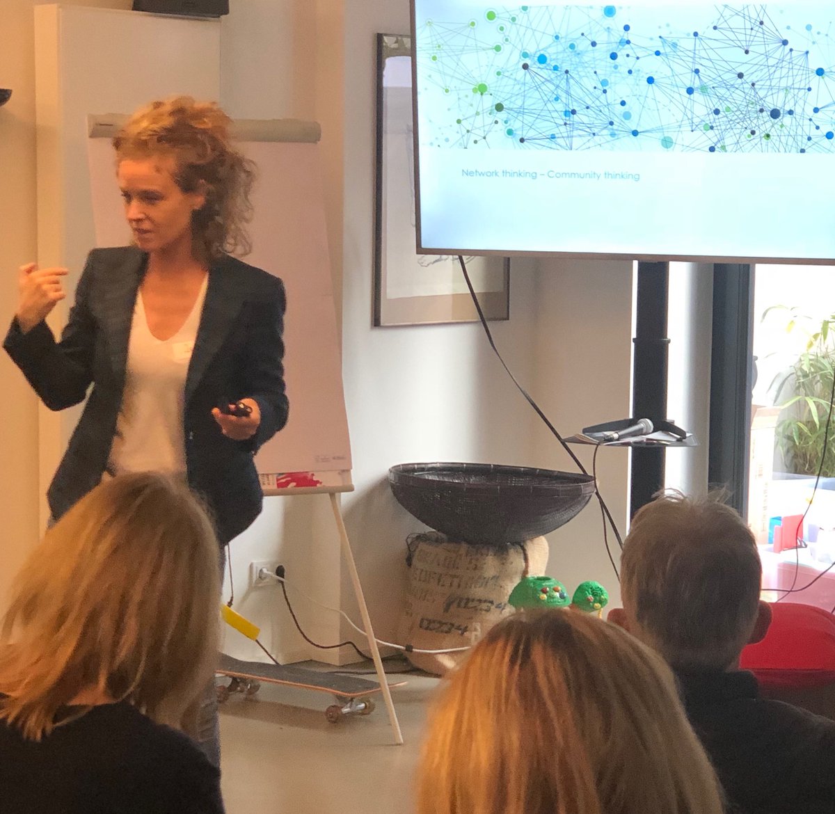 JMuengersdorff's tweet photo. Isabel on social technologies #werkhaus18 https://t.co/PA75l2e2bC