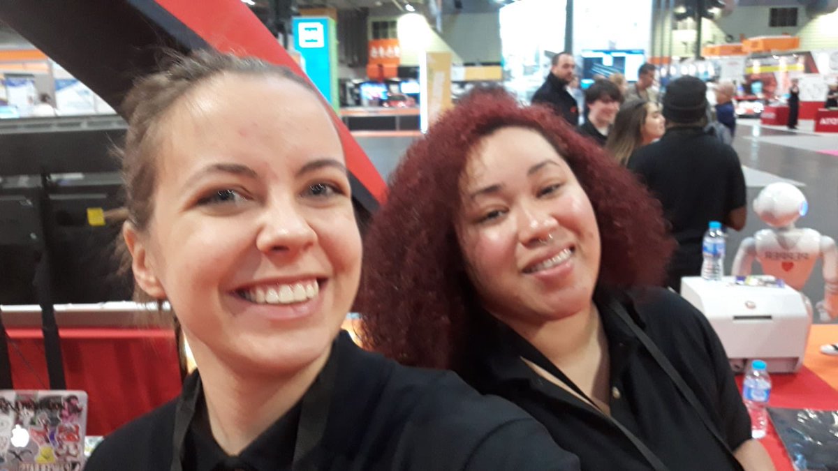 DebsJedwab's tweet photo. Our Creative Tech MA/MSc students have just been demonstrating the AR Sandbox to Anne Milton, Skills Secretary at World Skills #worldskills #mdxcreativetech #mdxuni #creativetechnology #deborajedwab https://t.co/BZK1iPv5zB