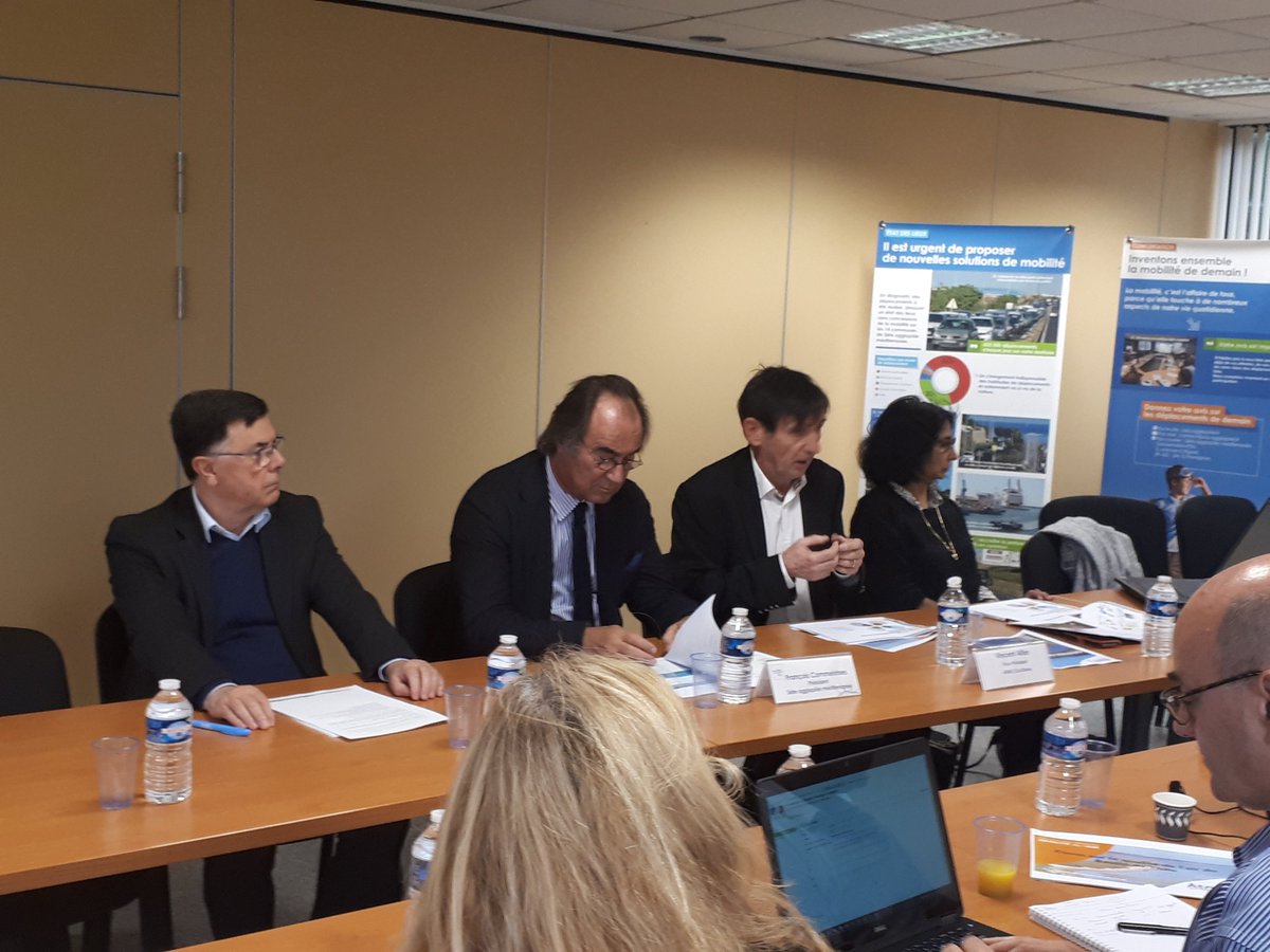 AIR_LR's tweet image. Point presse Atmo Occitanie ce matin : la qualité de l'air sur le bassin de Thau bit.ly/2Tdm2jC
Présentation par Vincent Allier, vice président Atmo Occitanie, accueilli par François Commeinhes, président Sète Agglopole Méditerranée