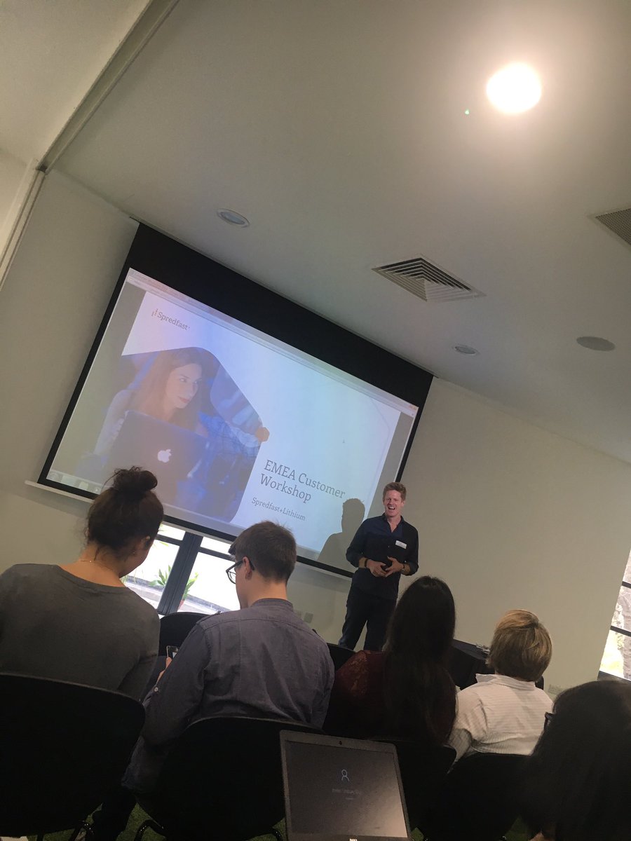 ComedyTiming's tweet photo. Loving the choice of venue for the EMEA Customer Workshop @Spredfast = @MuseumofBrands perfect place for a #socialmedia and #brand queen... this is heaven for me 🙋❤️ https://t.co/KFFdHVbzBp