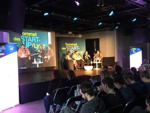 Krlton's tweet photo. #Rupture, #Innovation, #designthinking et #espritStartUp dans l' #eSanté au #SommetStartUp @Challenges @Sciences_Avenir avec Isabelle Vitali de @SanofiFR, François Henri Boissel de @novadiscovery et Pr Damien Sanlaville du #CHUlyon. @grandlyon #Sucre @EMLYON #MSEMI https://t.co/ZrcL96v2fo