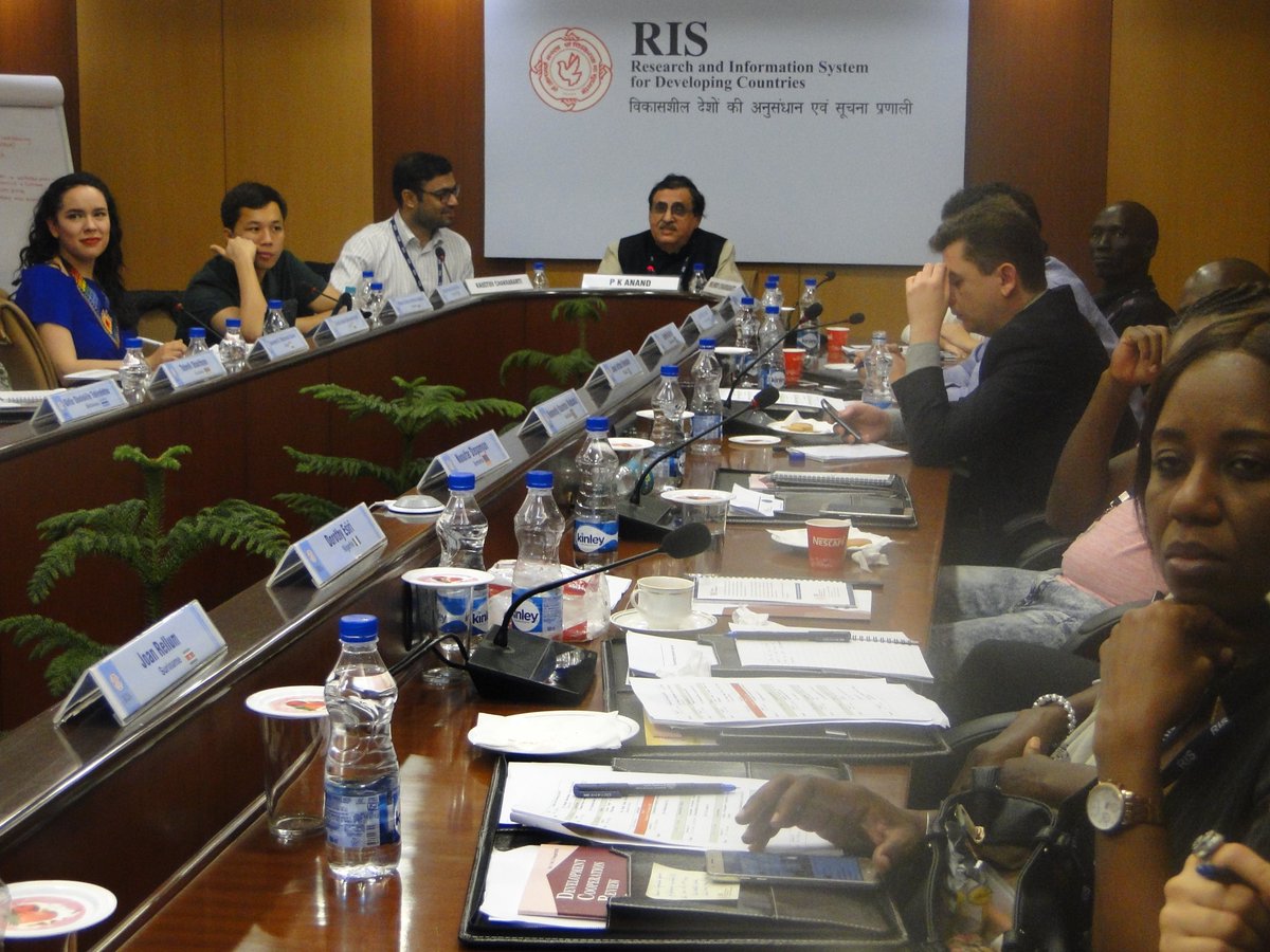 RIS_NewDelhi's tweet photo. Day 4 @ITECnetwork #LSSC 2018 Mr. P. K. Anand, Visiting Fellow, @RIS_NewDelhi  interactive session on Sustainable Development Goals #SDGs  and the responsibilities of the Global North with #ITEC participants @Sachin_Chat @sabya_saha @SustDev @GlobalGoalsUN @MEAIndia https://t.co/Pn2dbIpzQb