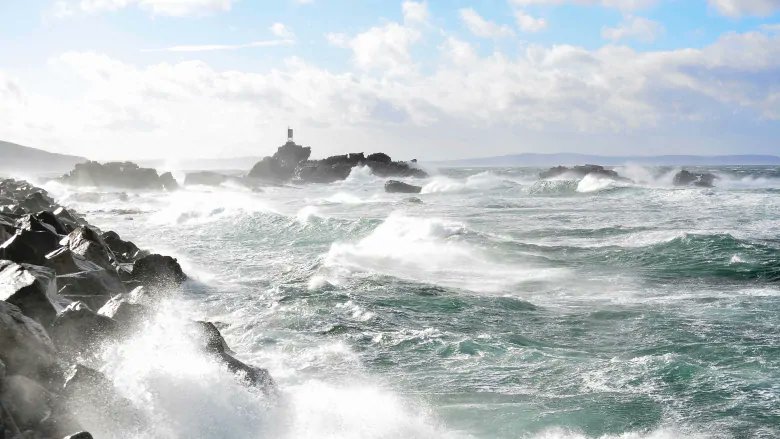 UPDATED | Most severe storm on the planet pounding Newfoundland and Labrador, say officials

#nlwx #nltraffic #CBCNL

cbc.ca/1.4906415