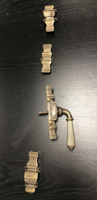 ferreteriaortiz's tweet photo. Realizamos reproducciones y restauraciones de piezas de artesanía de estilo clásico y antiguo bajo nuestra propia marca #ZITRO. Estamos muy orgullosos que nuestra cremona para ventana esté nominada en los #PremiosNAN2018. Nos vemos está noche en la gala de @nanarquitectura https://t.co/4GntQ4UFCB