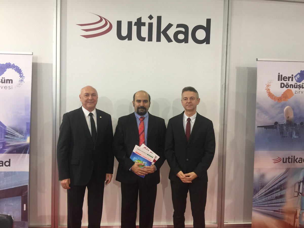 utikadofficial's tweet photo. UTİKAD logitrans Fuarı Hol 10 421 no'lu stantta ulusal ve uluslararası platformlardaki paydaşlarını ve sektör temsilcilerini ağırlıyor. #Logitrans2018 #logitrans #logistics #lojistik https://t.co/BQ6GPby03M