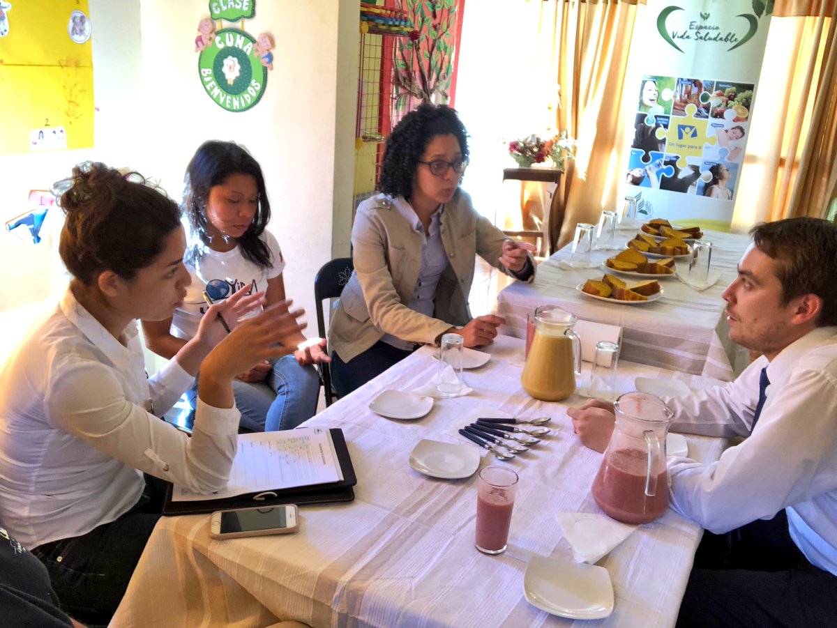 CI_UCh's tweet photo. Visita del Pr. @LuisVelasquez9 y su equipo a los Centros de influencia de la 5ta Región de la @adventistasmchp 
Son Espacios de Vida Saludable en los colegios del campo. Atienden las necesidades de los Apoderados. @garykrause7 @MissionCities @PrEdisonchoque @prjbf https://t.co/NI94TCDKGk