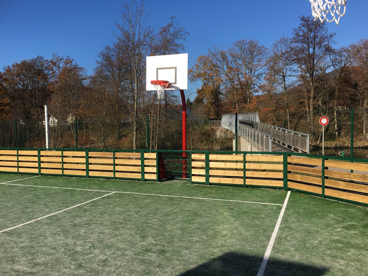 bygroupesae's tweet photo. Réception sans réserve : City Stade Bois / Métal - 22x12 gazon synthétique et pare ballon.
#bygroupesae #ramonchamp #vosges #citystade https://t.co/wSdwelgkIE