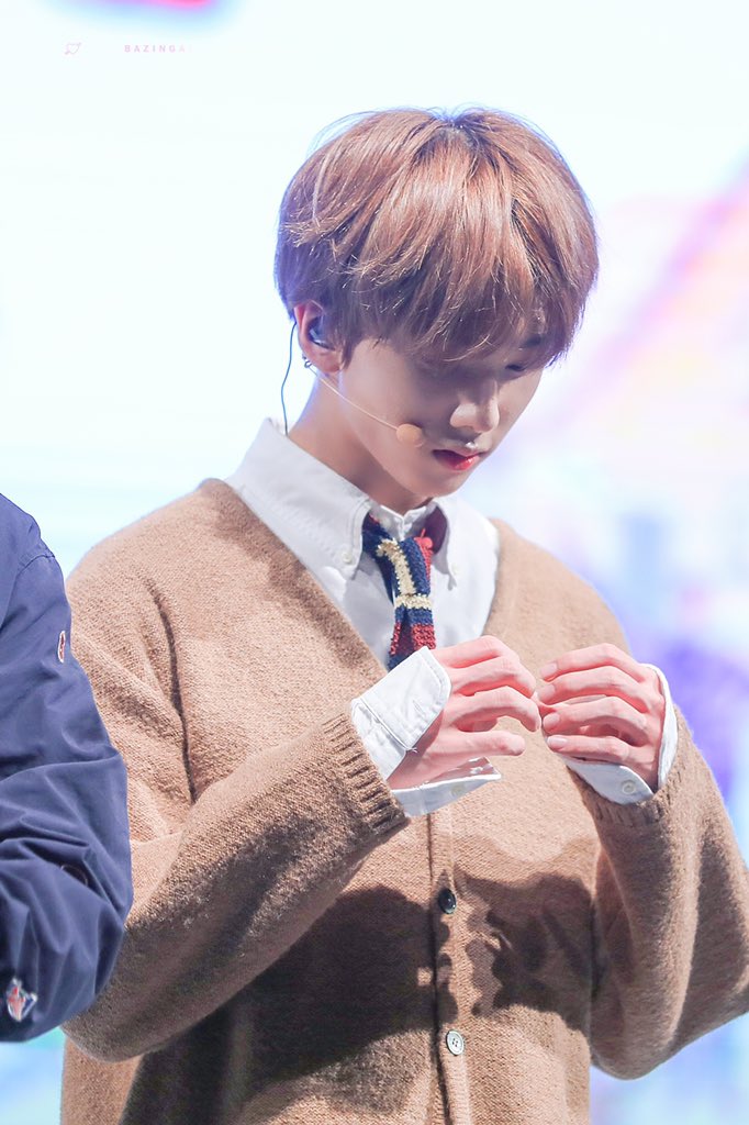 bazinga25813's tweet photo. 181110 HD
#지성 #박지성 #JISUNG #NCT #NCT_DREAM
https://t.co/hLWevtX0kz
https://t.co/a0c3jJz5ek
https://t.co/HCdCdQ21NA
https://t.co/zFetv1yOaX https://t.co/oKaeStp9uF