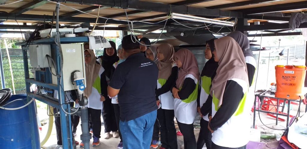 ipserdang's tweet photo. 15/11/2018-Kursus pelajar2 IPSerdang tentang Asas &amp; Latihan Sistem Fertigasi Pintar Atilze di PPK Kuala Langat. Terima kasih BLKP MOA, PPK-Atilze, Pensyarah &amp; Pelajar IPS.
@PSM_DOA 
@myDOA_HQ 
@blkpmoa 
@moaMalaysia 
@Atilze 
@msallehhuddin 
@simtzetzin 
@MyDSA_official https://t.co/oTDMhOh0kB