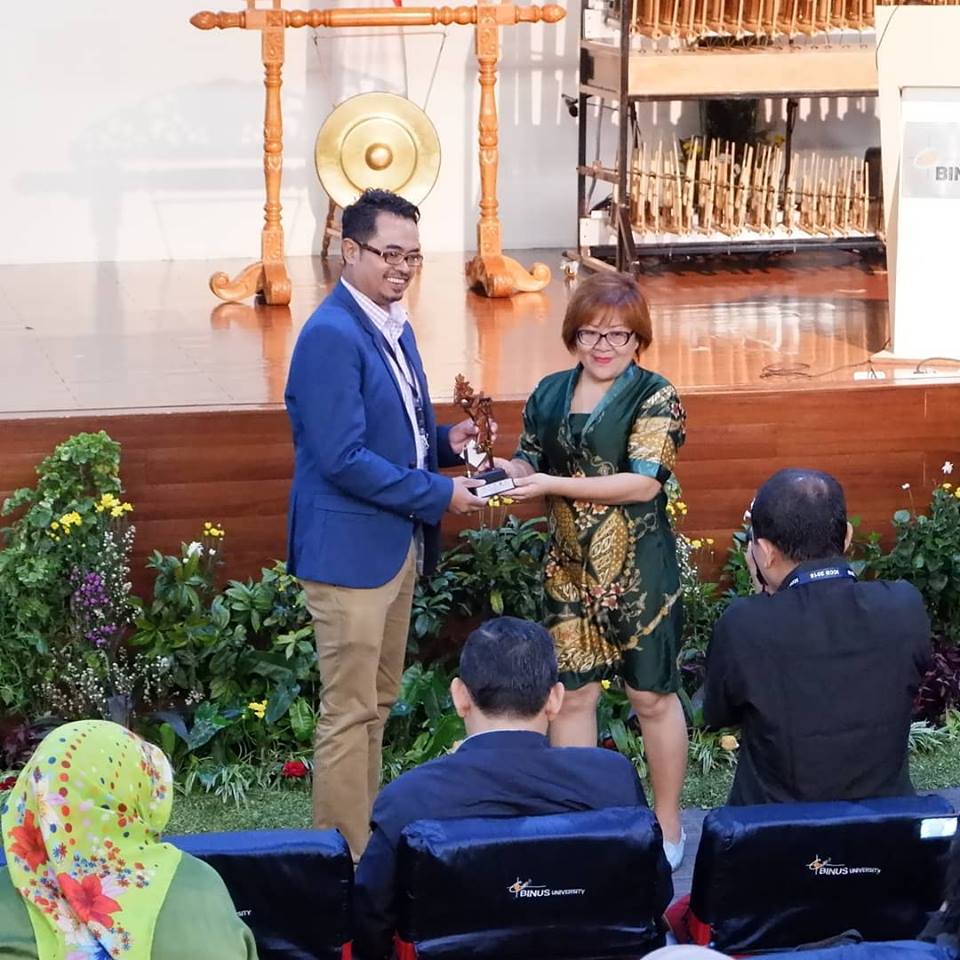 BINUS_UNIV's tweet photo. .Di event perdana ICCD 2018 kali ini dihadiri oleh Guest Speaker dari berbagai negara , Seperti Amerika, Filipina, Honkong, dan malaysia. #FosteringAndEmpowering
#BINUSUNIVERSITY
#Binusian
#iccd2018 https://t.co/chOuwJ6spd