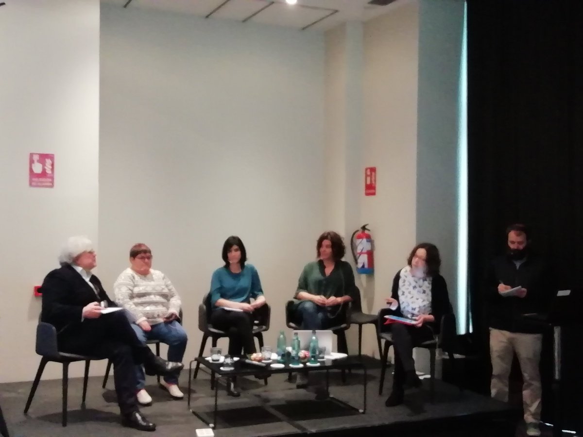 Plenainclusion's tweet image. María Pino e Irene Yepes @AEF_tutelares explican su experiencia en #Idea12 y la importancia de hablar desde la experiencia de María en la toma de sus decisiones y el derecho al voto