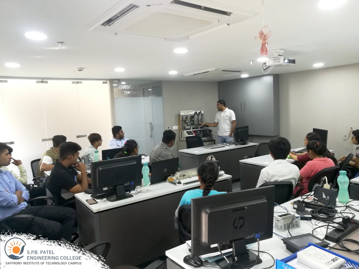 SITMehsana's tweet image. SIT is pleased to inform that the selected team with their faculty adviser successfully completed a 3-day training program on “ Mitsubishi Electric Factory Automation Products”. 

#SaffronyInstituteOfTechnology
#MitsubishiElectricCup
#ProjectCompitition
#NationalLevelCompititions