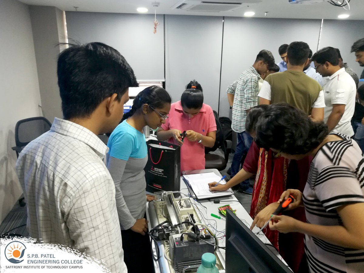 SITMehsana's tweet image. SIT is pleased to inform that the selected team with their faculty adviser successfully completed a 3-day training program on “ Mitsubishi Electric Factory Automation Products”. 

#SaffronyInstituteOfTechnology
#MitsubishiElectricCup
#ProjectCompitition
#NationalLevelCompititions