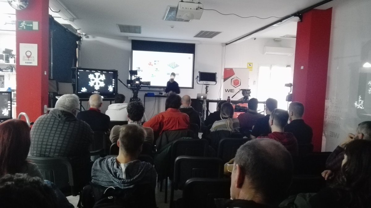 welabplus's tweet photo. Ya estamos con @AngenieuxLenses y Jordi Bransuela viendo las diferentes tipos de focales y zooms #talleropticas #wetraining https://t.co/JJoB0lL1eM