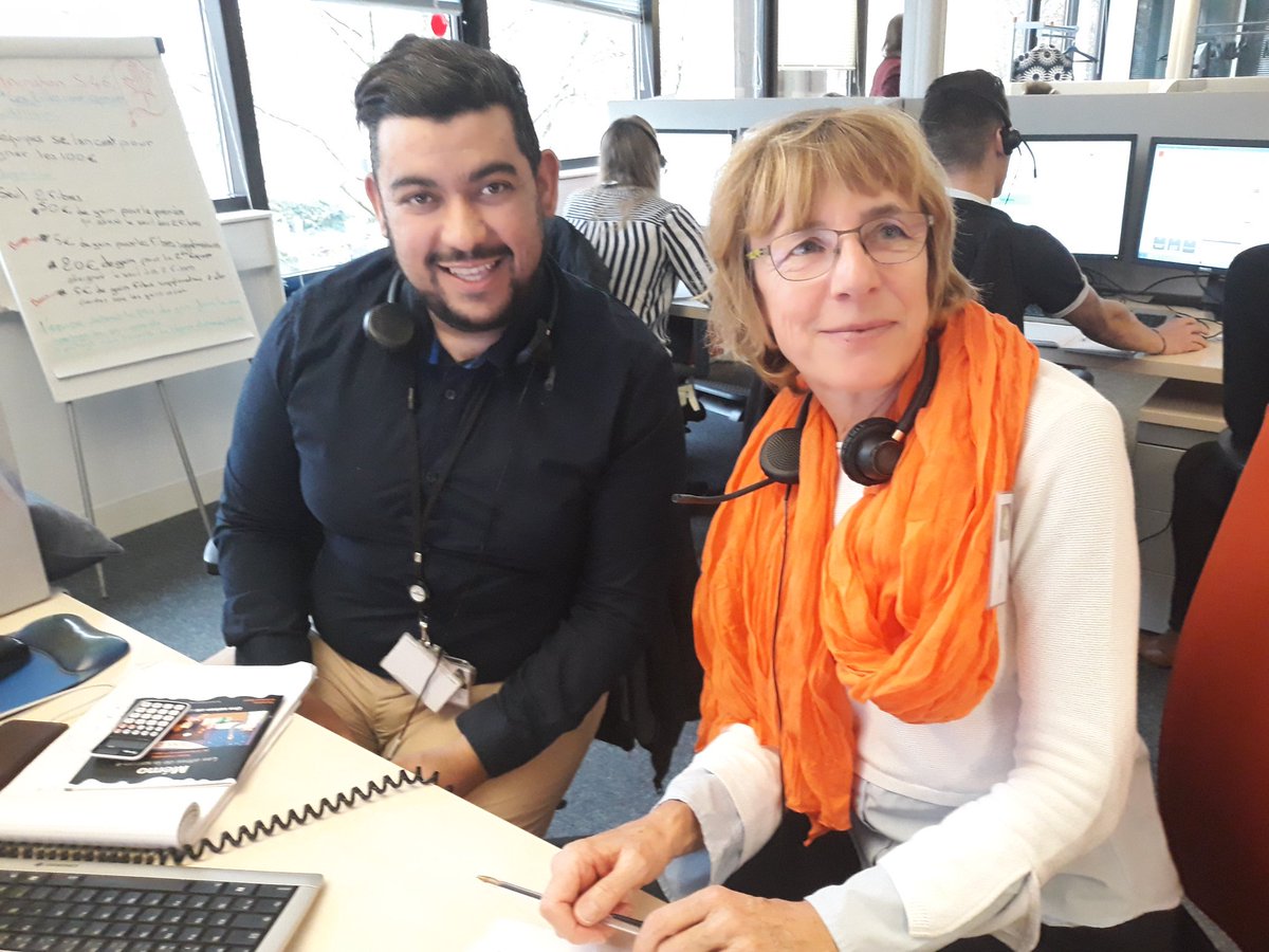 JoCavy1's tweet photo. Parce que nos clients sont au coeur notre action au quotidien, @pelletierjuar @CyrilleHenniaux @FreddyHuguet mobilisés pour accompagner les conseillers @OrangeNormandie cc @bdesaintaubin https://t.co/9YfqE7JvHY