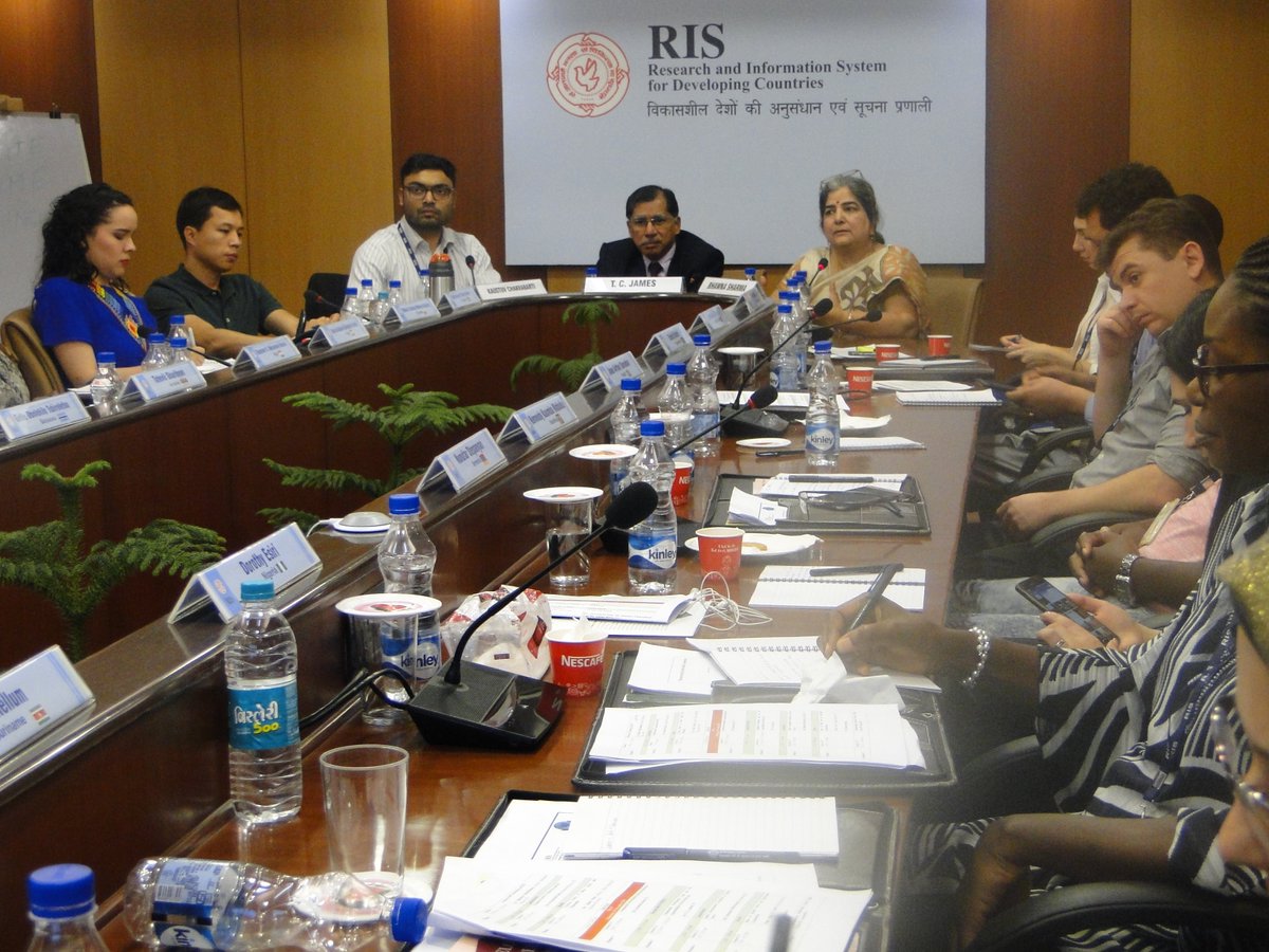 RIS_NewDelhi's tweet photo. Day 4 @ITECnetwork #LSSC 2018 Dr Bhawna Sharma, health and drugs, scholar, discussed the Role of Health Sector and #SouthSouthCooperation with #ITEC participants.  Prof. @prof_tcjames, @RIS_NewDelhi chaired the session  @Sachin_Chat @sabya_saha @MEAIndia @FIDC_NewDelhi @NeST_SSC https://t.co/u4dM3Kvei8