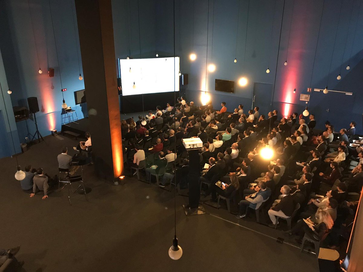 treeptik's tweet photo. 1000 participants au #DevOpsDDay !!thanks everybody!  #goodjob #proud https://t.co/W8VXbrz6Fs