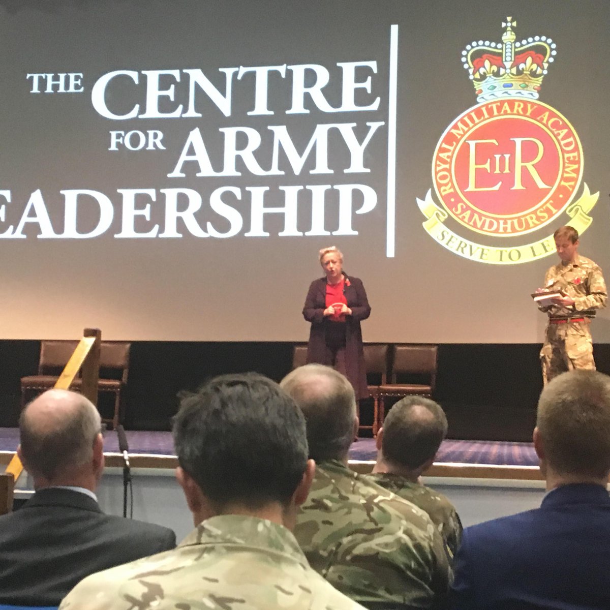 cmi_managers's tweet photo. #TBT to when Dr Margaret Heffernan, entrepreneur, CEO and author of ‘Wilful Blindness ‘ contributed to the discourse over #leadership at the #CALConf18. https://t.co/qalM0aXiCa