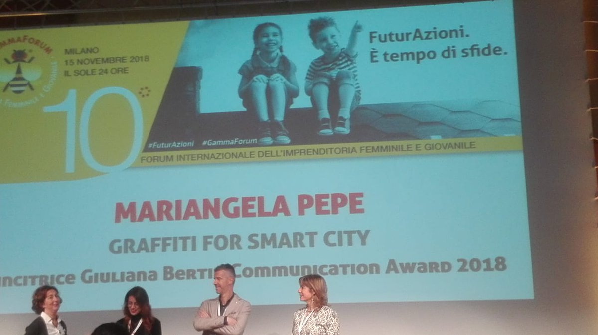 Opitrad's tweet photo. Graffiti for Smart City Mariangela Pepe https://t.co/ZSSOvnsCAI