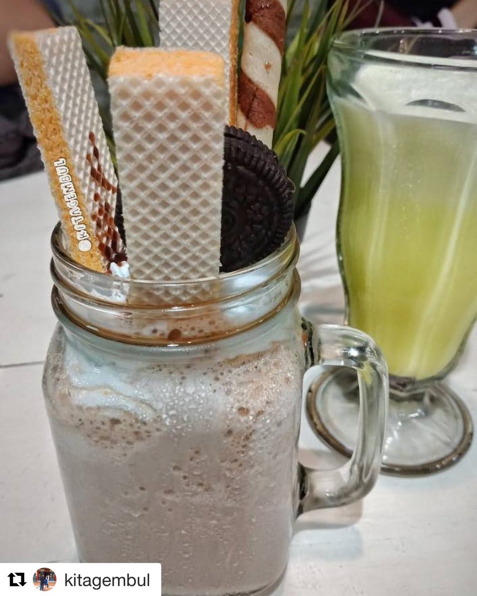 Biarpun diluar hujan dan dingin, tapi ga menyurutkan niat kibul buat minum minuman yg satu inii loh guys.. Chocoreo Blend ini pas banget dinikmatin bareng Indomie rebus/goreng favorit kalian di <a href="/waroengmee/">WAROENG MEE</a> Yuk buruan cus