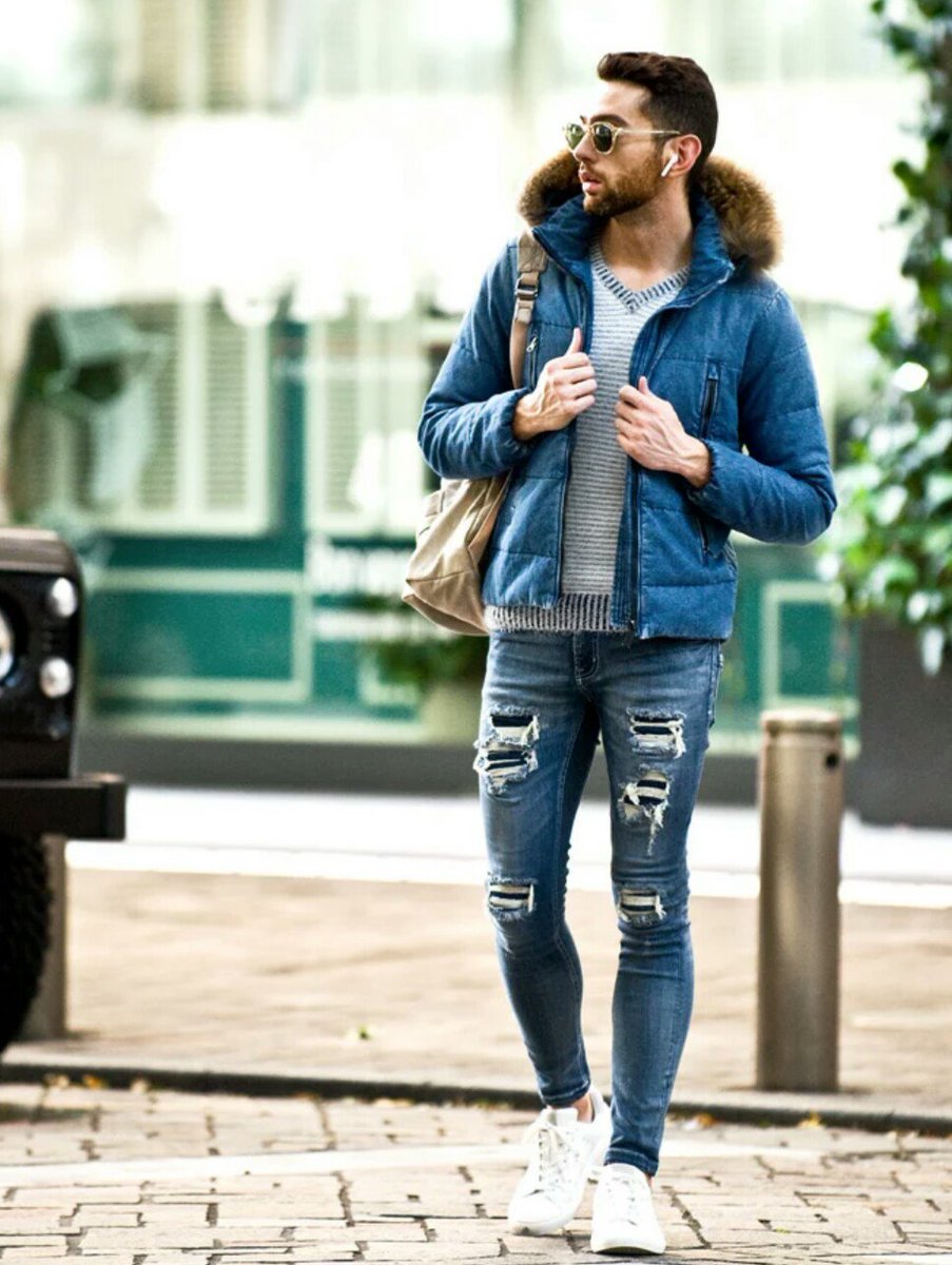 BOBS_KYOTO's tweet photo. 【ZERMATT-DENIM】
￥32900+tax
BLUE

注目のデニム生地を採用し、程よい色落ちでヴィンテージ感を引き立てたダウンジャケット☆
防寒性、デザイン性ともに申し分ない今季おすすめのダウンジャケットです★
 #バッファローボブズ #河原町OPA #ダウンジャケット #デニム素材 https://t.co/gPZLAfOYMA
