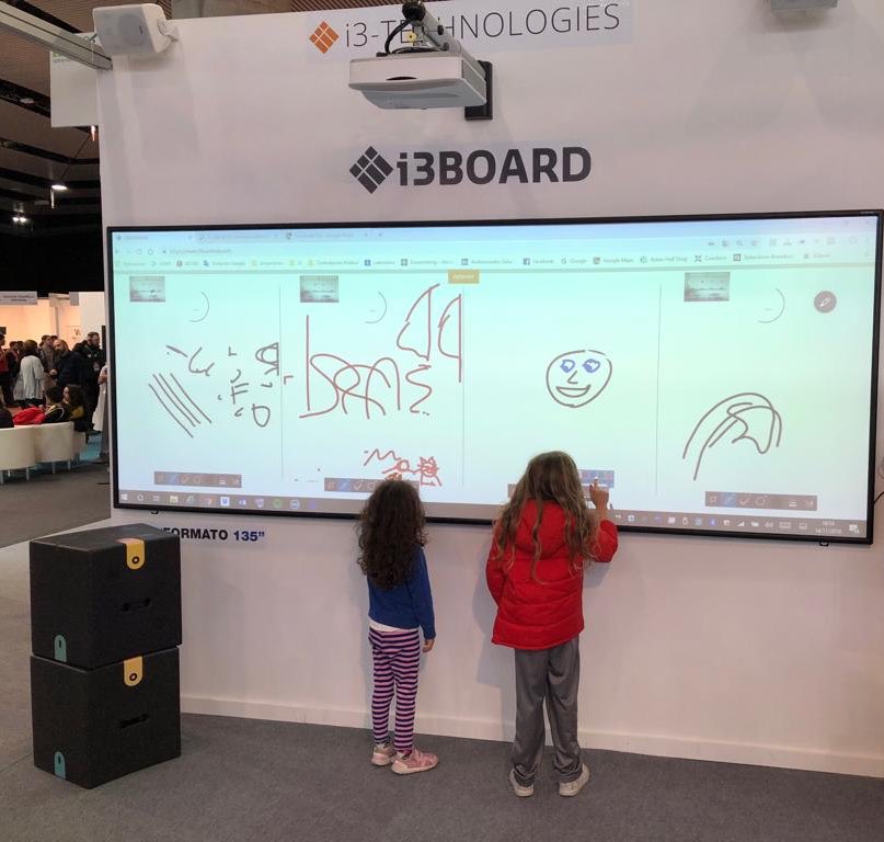 AVD_Pro's tweet photo. Ven a probar nuestra pizarra #i3board de 135” y juega con iMo Learn, en @SIMOEDU_ stand 14.1C03 #SIMOEDU18 https://t.co/pzqm6Z9s2c