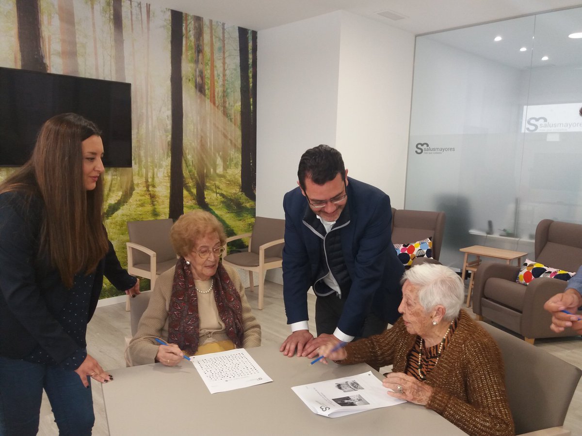 carlosgpereira_'s tweet photo. Orgullosos de estar atendiendo a mas personas en situación de dependencia que nunca en la @ComunidadMadrid

Destinaremos 1.320 millones de euros en 2019.

Seguimos trabajando

https://t.co/SHvXMNF3Mv https://t.co/ctRIW9vpbe