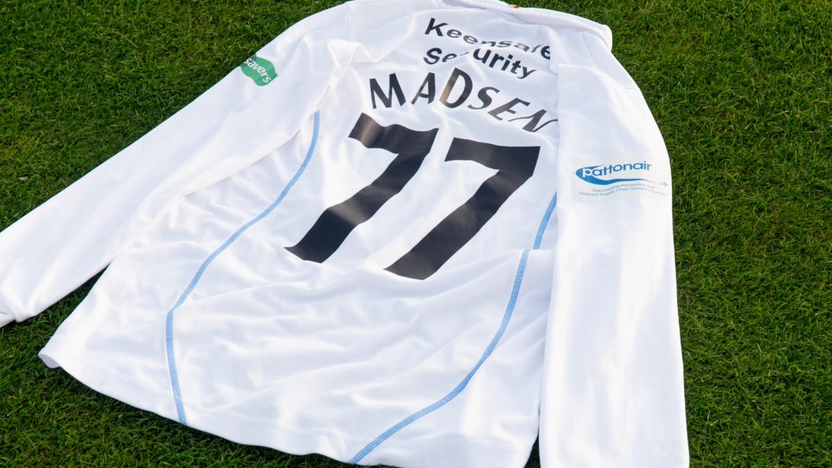 DerbyshireCCC's tweet photo. COMPETITION 💥🙌

With Membership for 2019 on sale now, we're giving away a signed match-worn @waynemadders77 shirt.

Simply RT and Follow to enter 🤞

Membership ➡️ https://t.co/GbZRSg73ms

#WeAreDerbyshire https://t.co/bCsRBpuasM