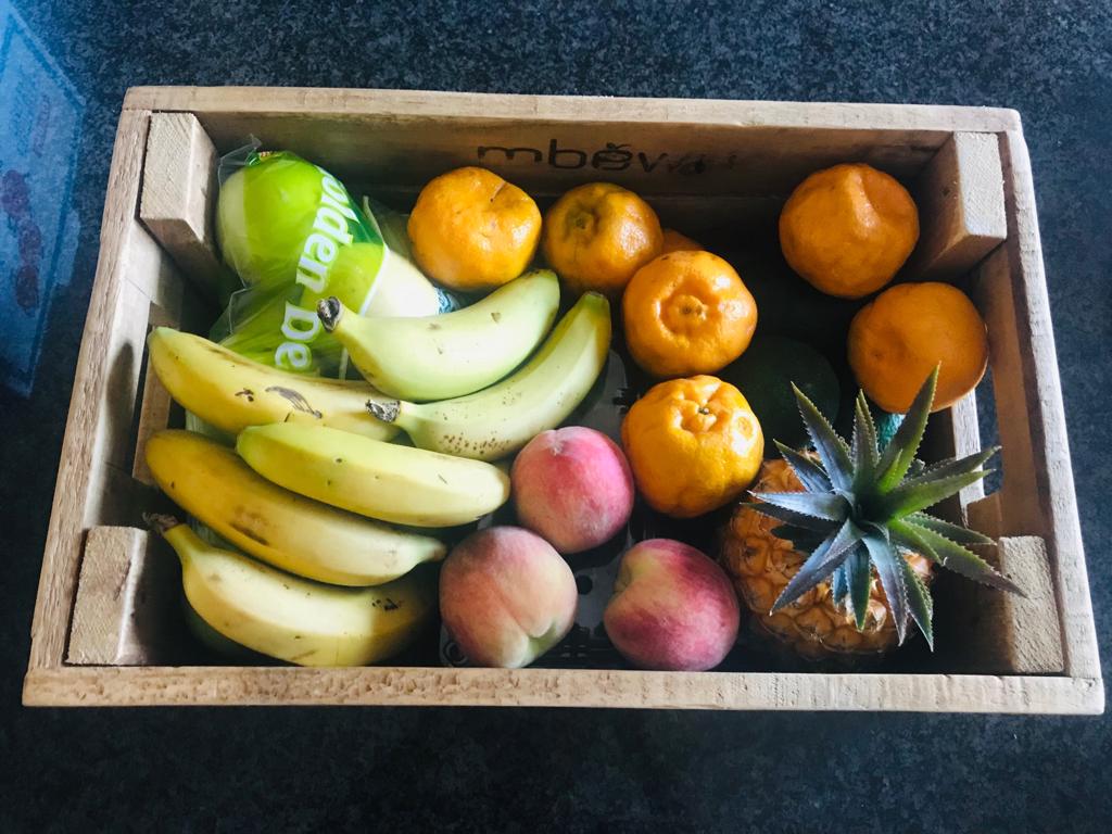mbewuproduce's tweet photo. One of our orders this week, the variety fruit box for R129.
Items: Bananas, apples, citrus, peaches, pineapples, grapes & avocados (can be swapped for strawberries)
Order directly from https://t.co/u95K9gNKY3 or email your specific order to info@mbewu.co.za
#mbewu π https://t.co/pVJCwE8DTl