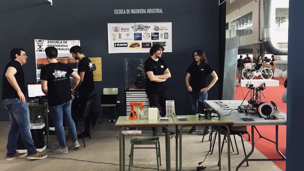 UNEXmotorsport's tweet image. ¡Estamos esperándote! Ven a @feriabadajozifeba a echar un rato con nosotros. Te encantará saber más sobre nuestro proyecto #formulastudent @officialfsspain 

Our team in IFEBA for show our proyect! #formulastudentspain 

¡Gracias a los sponsor!
@eii_uex @infouex