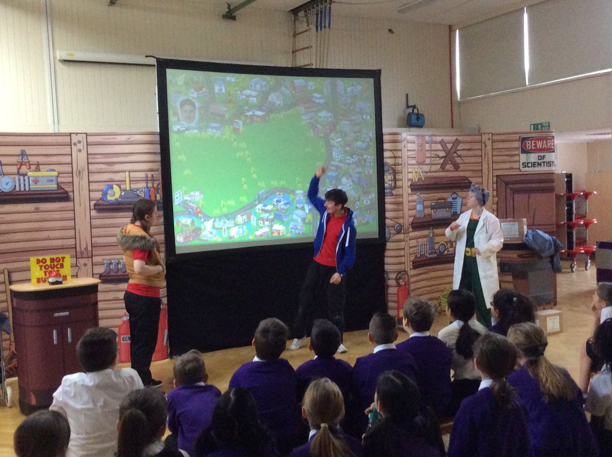 SayesCourtPrim's tweet photo. Year 5 had a great time today learning all about air pollution during the Abbie Ayre and the Shed of Science performance which was delivered by the #PerformanceinEducation company! https://t.co/DLwyGAzddU