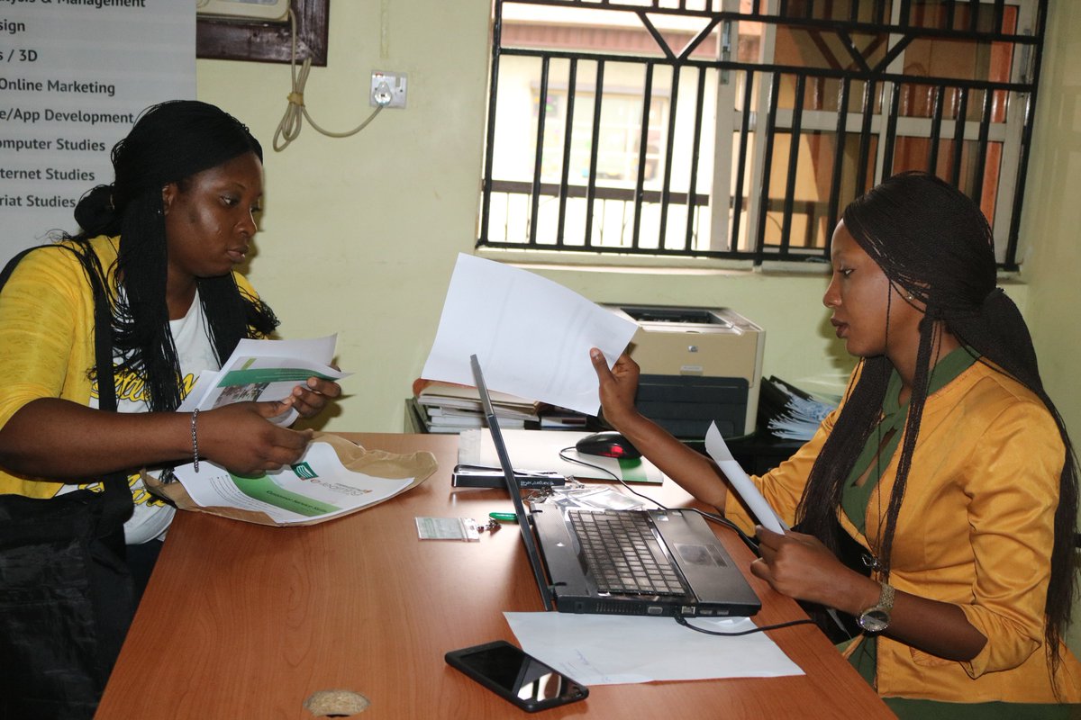 EmployMeNg's tweet photo. #DayOne
#CSS2018
#CustomerServiceSkill
#Training
Registration of participants. https://t.co/Zu1WNpZH41