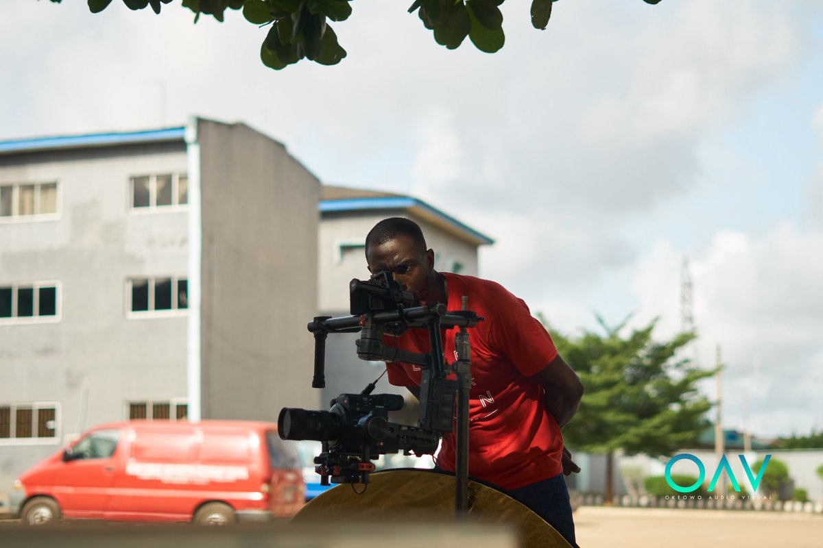 oavproduction's tweet photo. Behind the scene pictures to the official music video of @spliffmusic_ "Alone"
Location : HOMESCIENCE
Director : @delalioftlt
Production: delsean/oav productions #lagos #spliff #alone #musicvideo https://t.co/nDN5G95o4Y