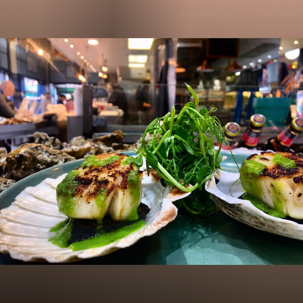 Today’s special is seared scallops with black pudding and pea purée. Masterpiece! #clamandcork #jayrayner #scallops #doncaster #london