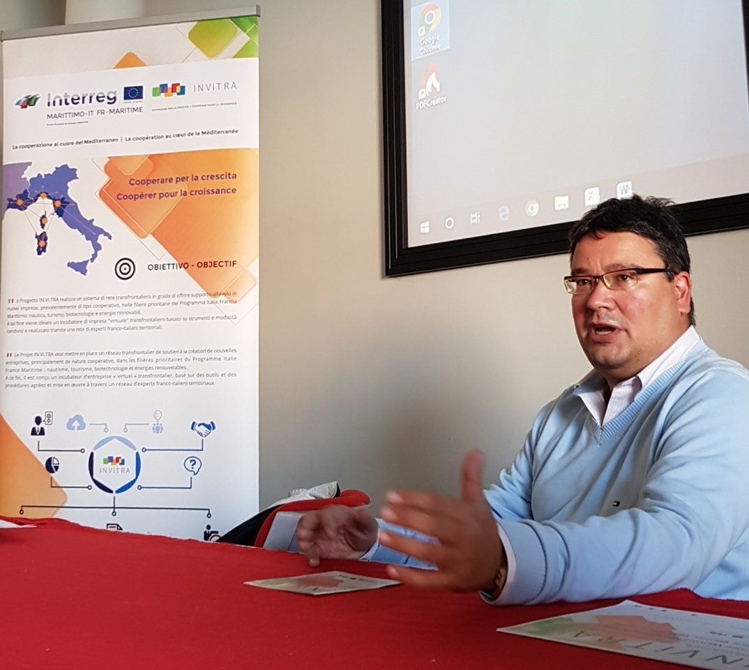 UnioncamereLig's tweet photo. #INVITRA al #saloneorientamenti #Interreg #Maritime @SimoneTorello REGIONE LIGURIA 'questo progetto ha un'infrastruttura che può durare nel tempo: la rete potrà dare supporto ai futuri imprenditori' https://t.co/hdEwpCUXpA