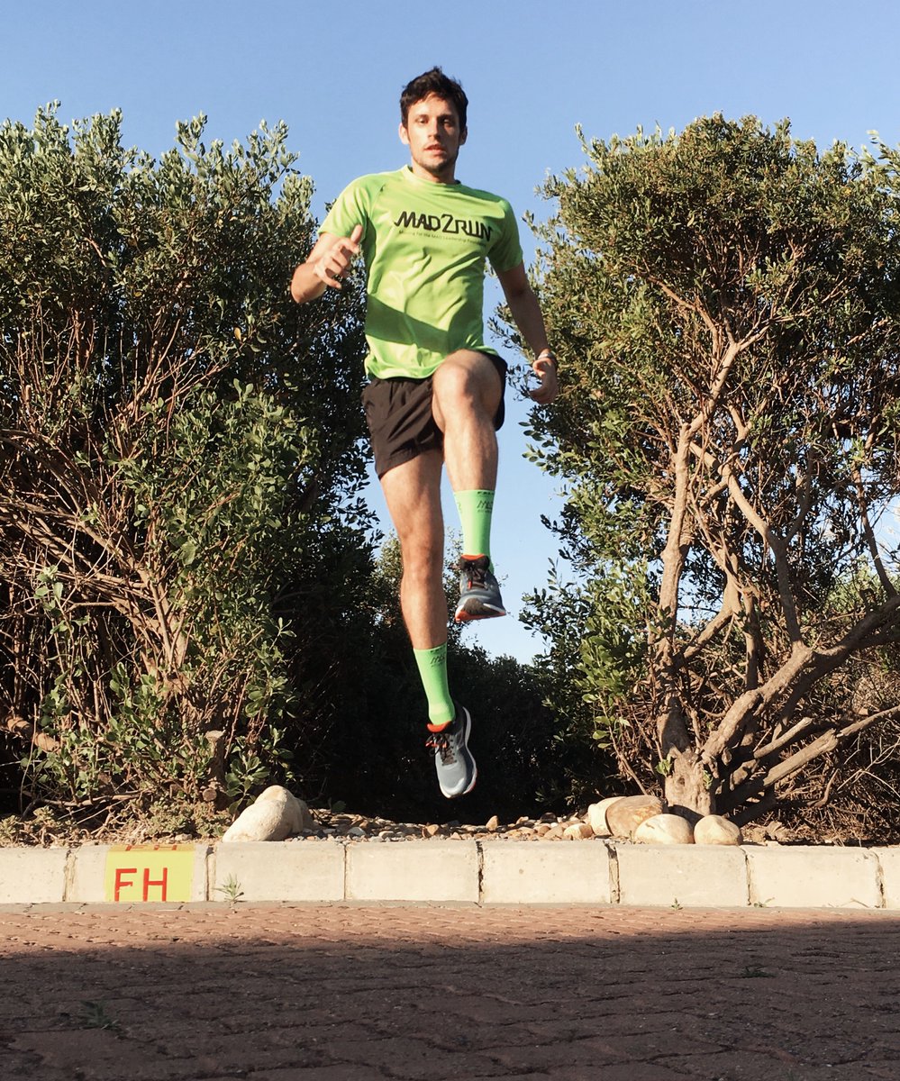 MAD_davidh's tweet photo. 🙌 got our shirts #MAD2Run19 and socks @Falke_SA. Thanks @BodytecSA @Pat_Ob1 for helping me meet my training goals #EMSTraining #run #runner #running #fit #runtoinspire #furtherfasterstronger #seenonmyrun #trailrunning #trailrunner #runchat #runhappy #time2Run #instafit #Balance https://t.co/d0nTGF6gYK
