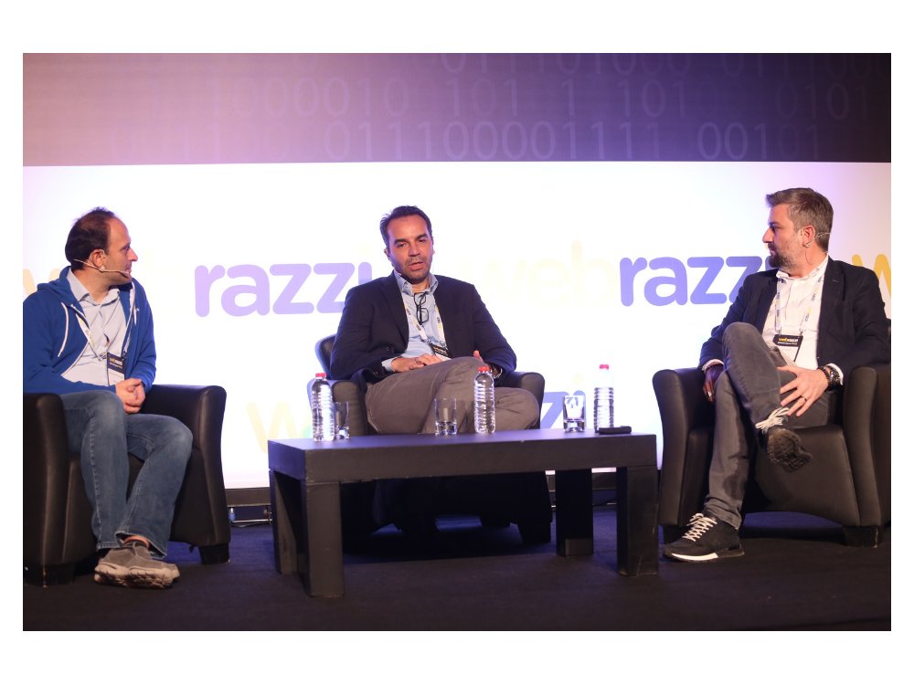 webrazzi's tweet photo. Yazılım İhracatı ve Tükiye'de Yazılım Üretmek #developer18 https://t.co/w1AhmrUSc5 https://t.co/6AejKm77T3