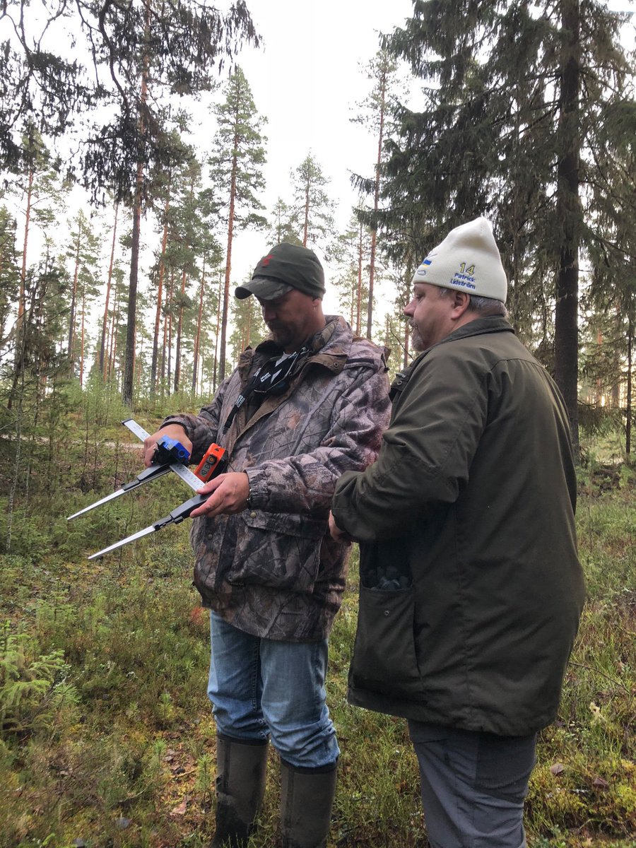 Haglofsweden's tweet image. Say hello to our new sales manager at Haglof INC- Brigg Abercrombie. Had a great time out in the forest this morning with the sun on our shoulders. #DPII #VLGEO #VertexIV #Forestry