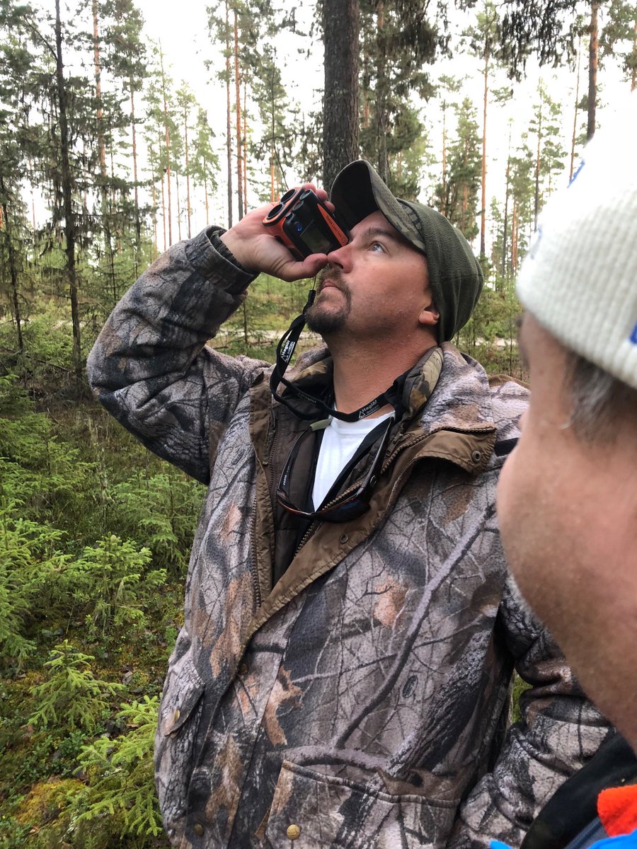Haglofsweden's tweet image. Say hello to our new sales manager at Haglof INC- Brigg Abercrombie. Had a great time out in the forest this morning with the sun on our shoulders. #DPII #VLGEO #VertexIV #Forestry