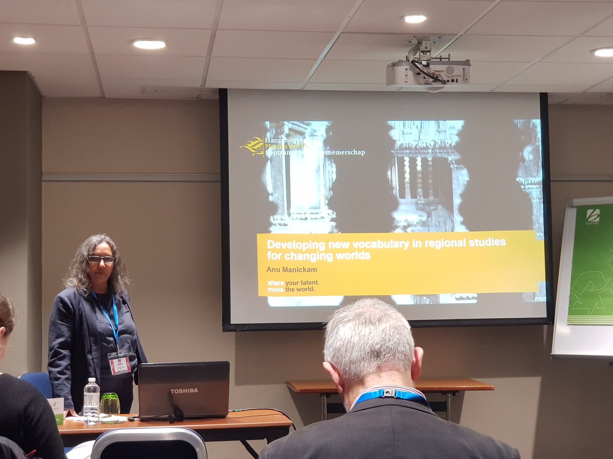 emilywise70's tweet photo. Fellow #clusterfy expert @anumanickam presenting on complexity in clusters at #RSAWinter conference https://t.co/SVdL9Vcfue