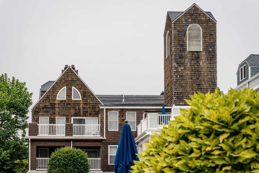 JamesHardie's tweet photo. Look at this incredible transformation in Cape May, NJ. Featuring HardieShingle® in #BoothbayBlue; HardiePlank® Lap Siding in #LightMist; HardieTrim® in #ArcticWhite. See more before & afters: https://t.co/vojqwZCfmX
#ColorPlus #Exteriors #Contractors #Builders #WKRBuilders https://t.co/r3e73VNCiP