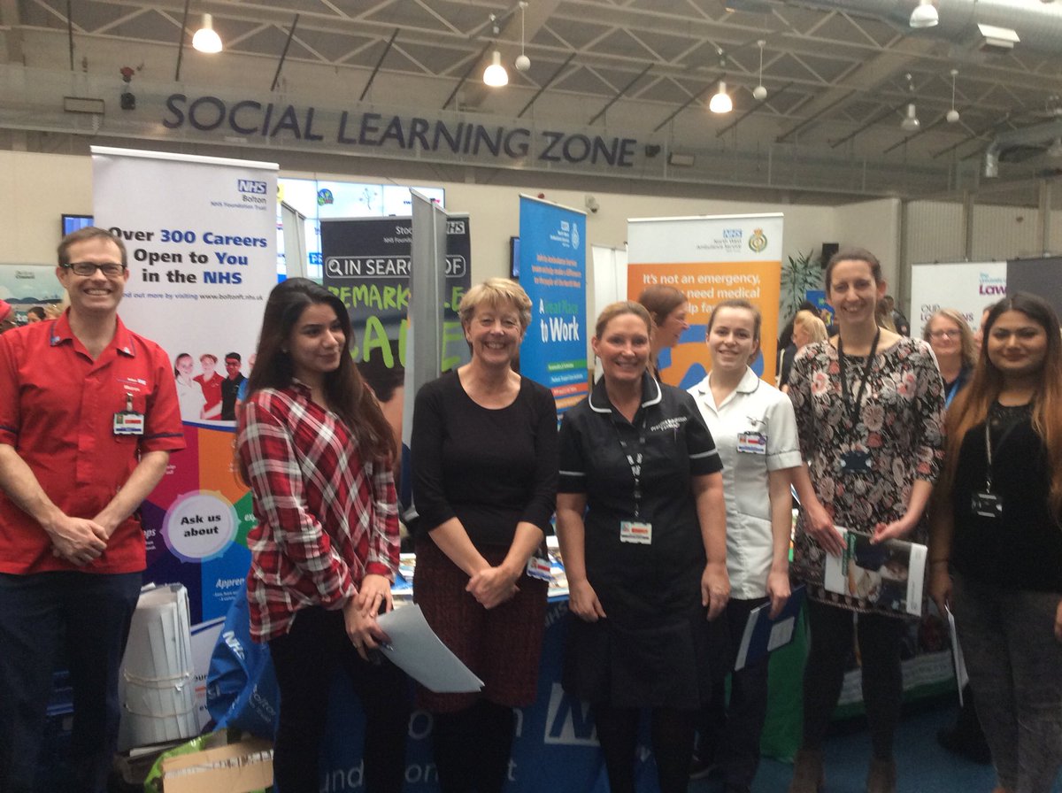 amakepeace1's tweet photo. All the different professions from Royal Bolton Hospital, recruiting at Bolton University. ⁦@boltonnhsft⁩ ⁦@bridgetlees1⁩ ⁦@ChrisellaMorga1⁩ ⁦@hemingways2001⁩ https://t.co/MpOEj93mPV
