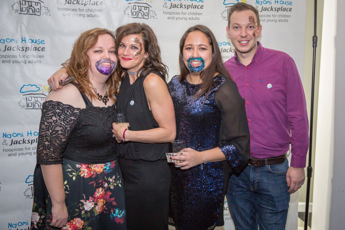 naomiandjacks's tweet photo. ...and last but not least, thank you to @BlushNeon for glitter-fying our guests all evening and for your amazing balloon decorations! https://t.co/iYHrLZH4B8