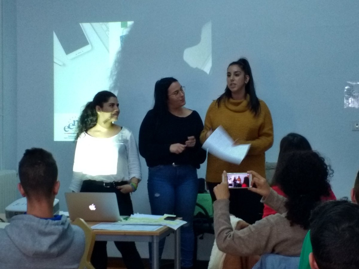 En Cáceres en la primera sesión del alumnado #expertemprende hoy con <a href="/ConoceSLTrampal/">Conoce SL Trampal</a>, #esprofesorhernandezpacheco, <a href="/IESJalama/">I.E.S. Jálama</a>, CFMR de Navalmoral de la Mata, #iesvalledeljerte, <a href="/IES_FcoOrellana/">IES Francisco de Orellana Oficial</a> <a href="/Zurbarannav/">IES Zurbarán</a> 
Gracias por participar!