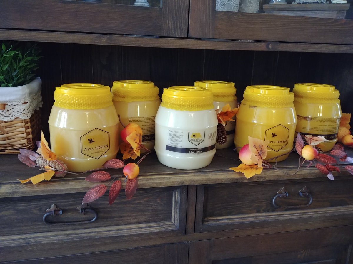 POWbug's tweet photo. Just received my first honey delivery from the @APIS_Token project π―You can find more information about real products from the countryside of #Romania on their website https://t.co/q3jUL9lZKW Thank you! π
#blockchain #bees #honey #health @wavesplatform https://t.co/X4fXo4NVai